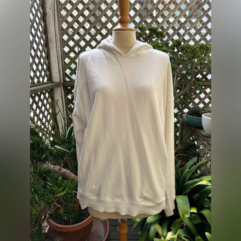 St. Vincent X Outdoor Voices. White Women’s Hoodie XXS-XS Oversized. VGUC. Pkts